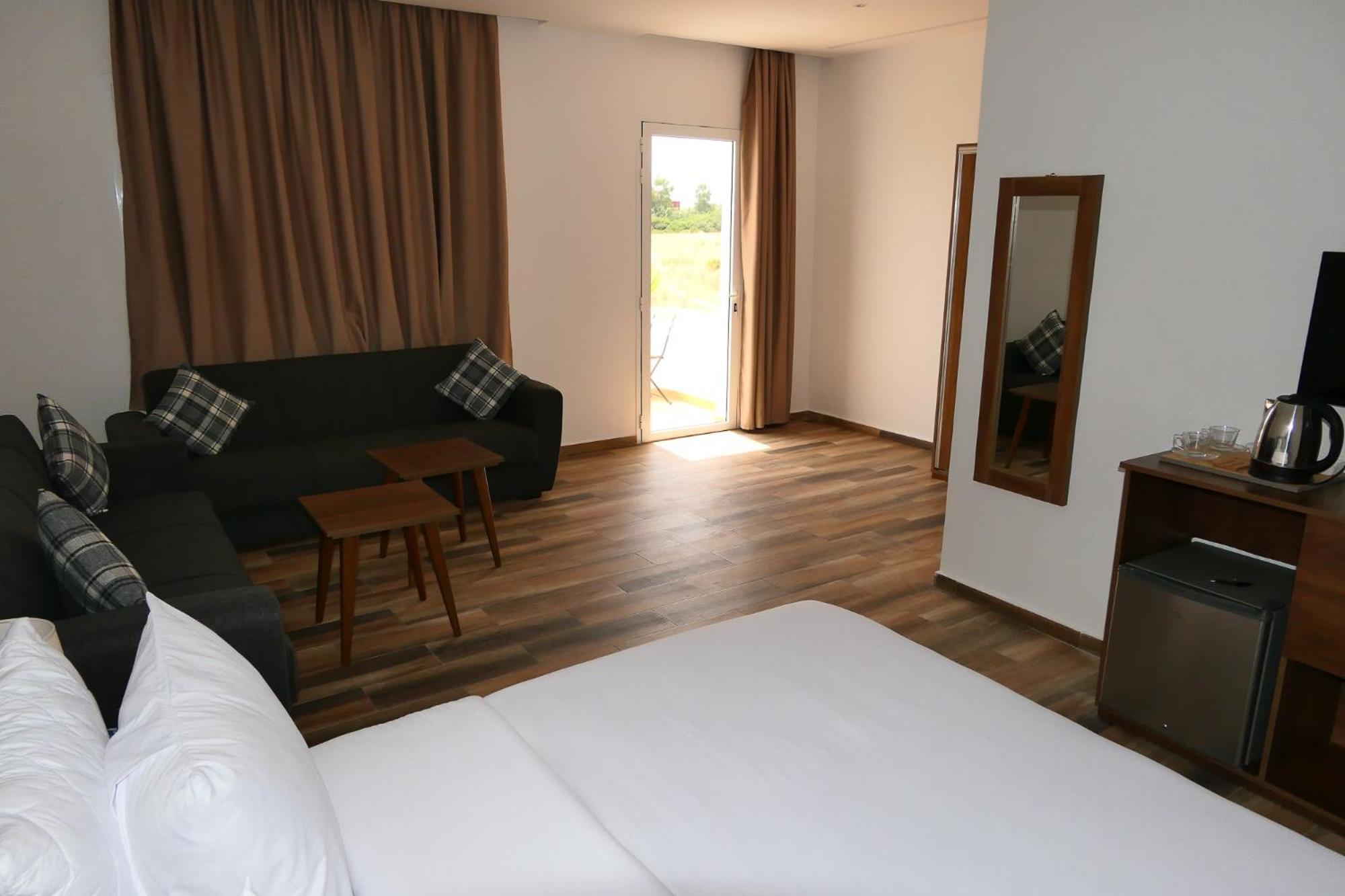 Hotel Corail De Cabo Cabo Negro Exterior photo